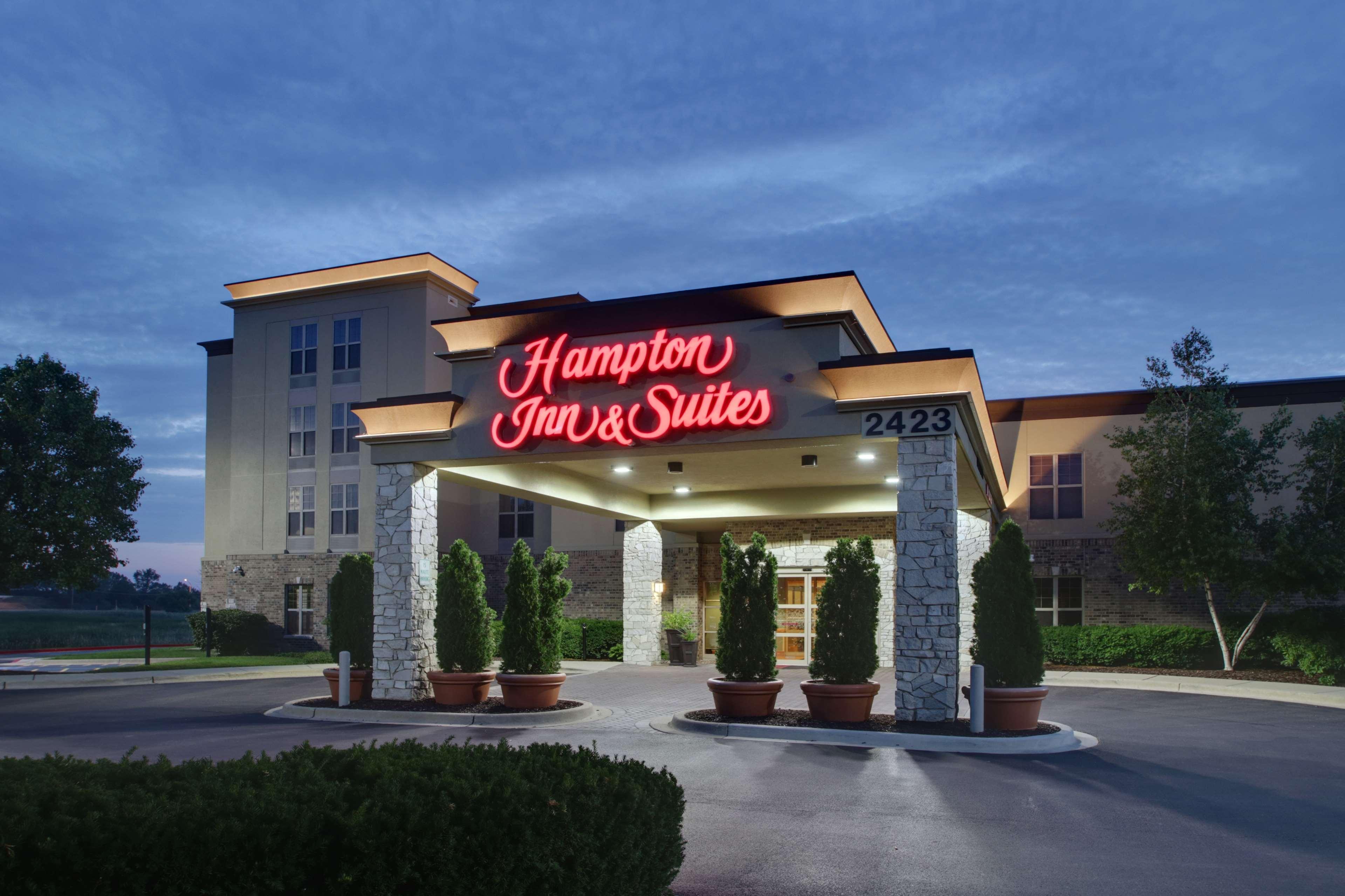 Hampton Inn & Suites Chicago/Аурора Екстер'єр фото