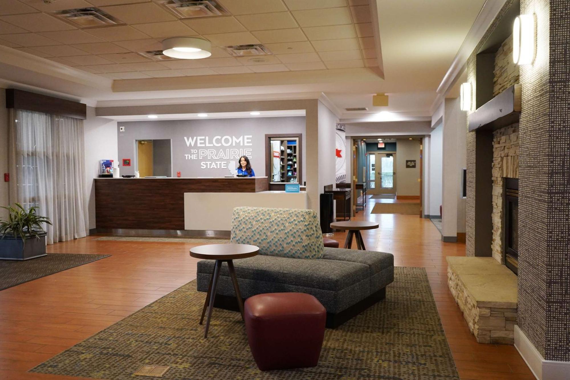 Hampton Inn & Suites Chicago/Аурора Екстер'єр фото