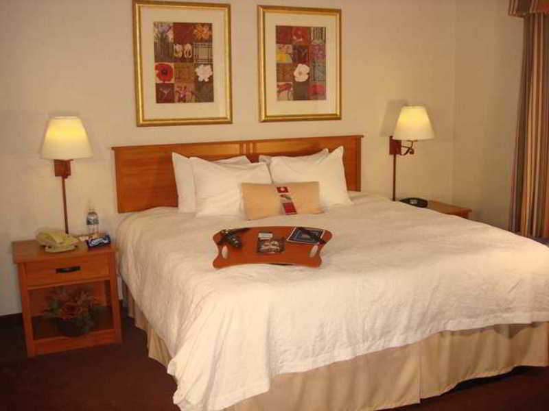 Hampton Inn & Suites Chicago/Аурора Екстер'єр фото